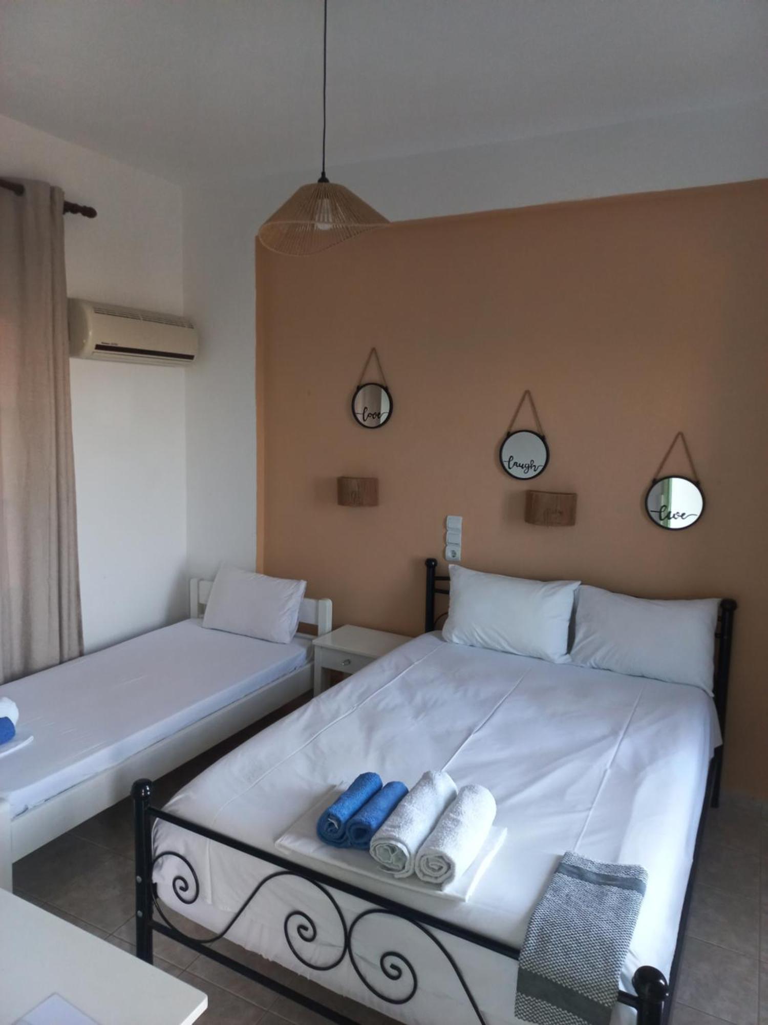 Stafylos Rooms Buitenkant foto